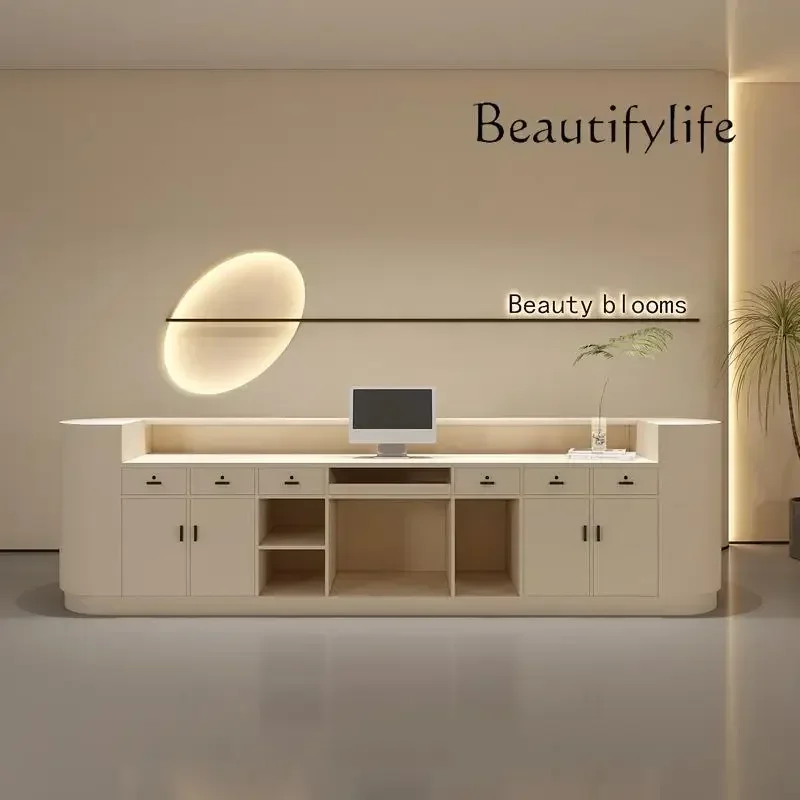 뉴 S 웜 컬러 스타일 뷰티 & 스킨케어 스토어 바 테 - Luxury Skincare News 리뷰 및 가격